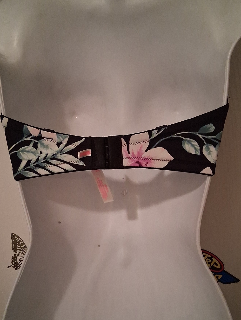 PINK Bra - Picture 3 of 5